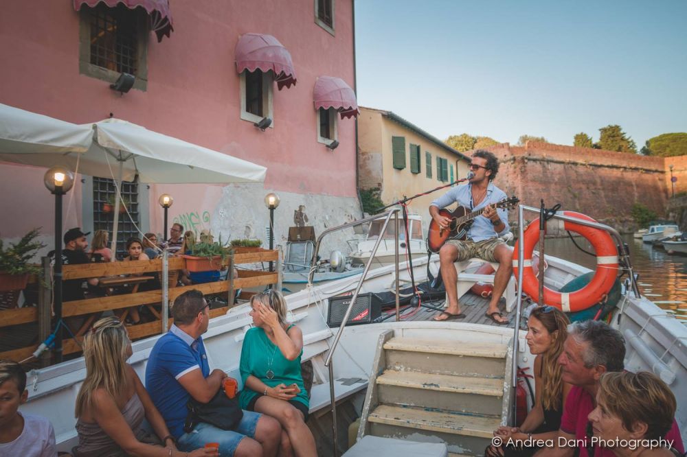 aperitivo in battello livorno