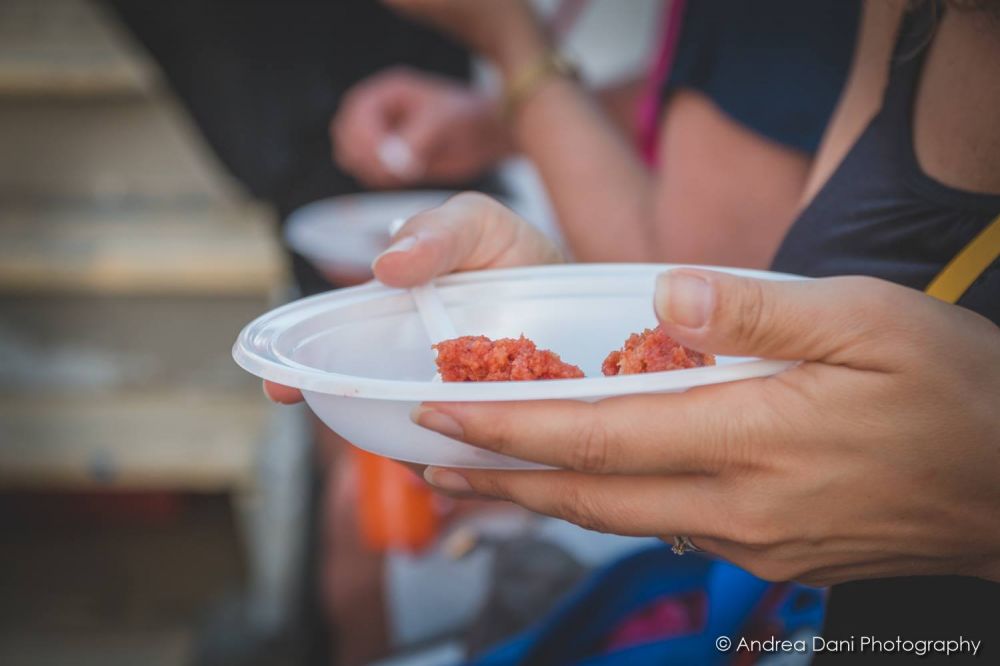 particolare aperitivo in battello livorno