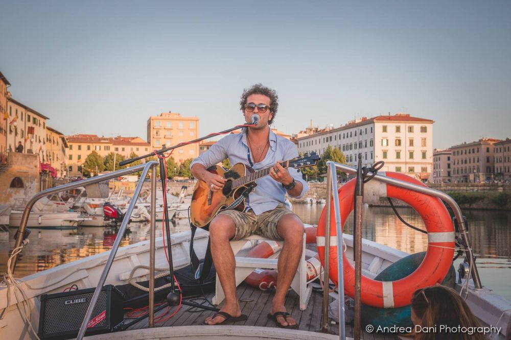 musica durante il tour in battello