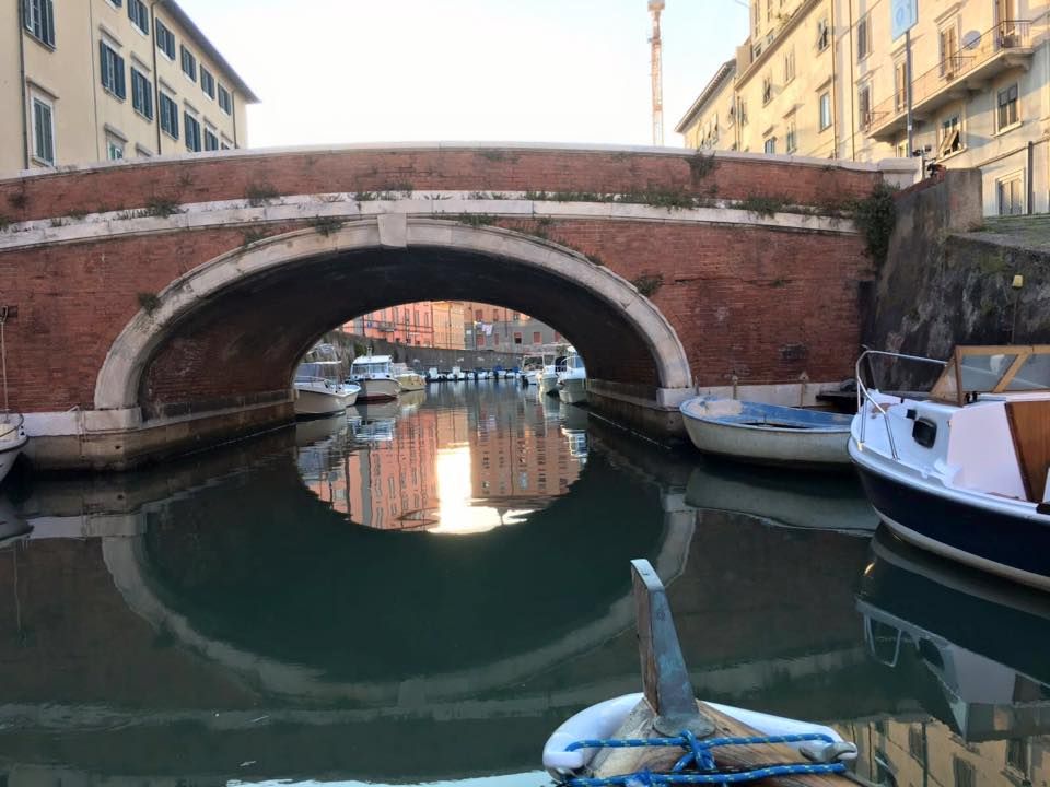 ponte sui canali medicei a livorno